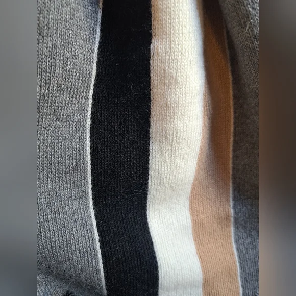 NWT Boss Tan & Grey Stripe Wool Neutral Causal Unisex Preppy Winter Scarf Wrap - Picture 3 of 11
